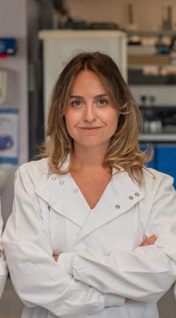Dr Lydia Mapstone, Booby Biome co-founder, in the lab